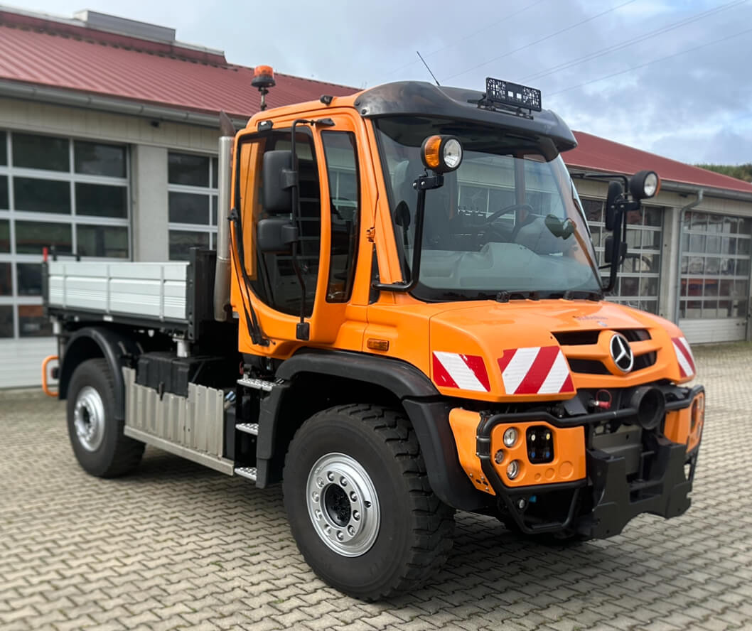 Municipal/ Special vehicle Unimog 530 - U530 405 44301 Mercedes Benz 405: picture 8 Municipal/ Special vehicle Unimog 530 - U530 405 44301 Mercedes Benz 405: picture 8