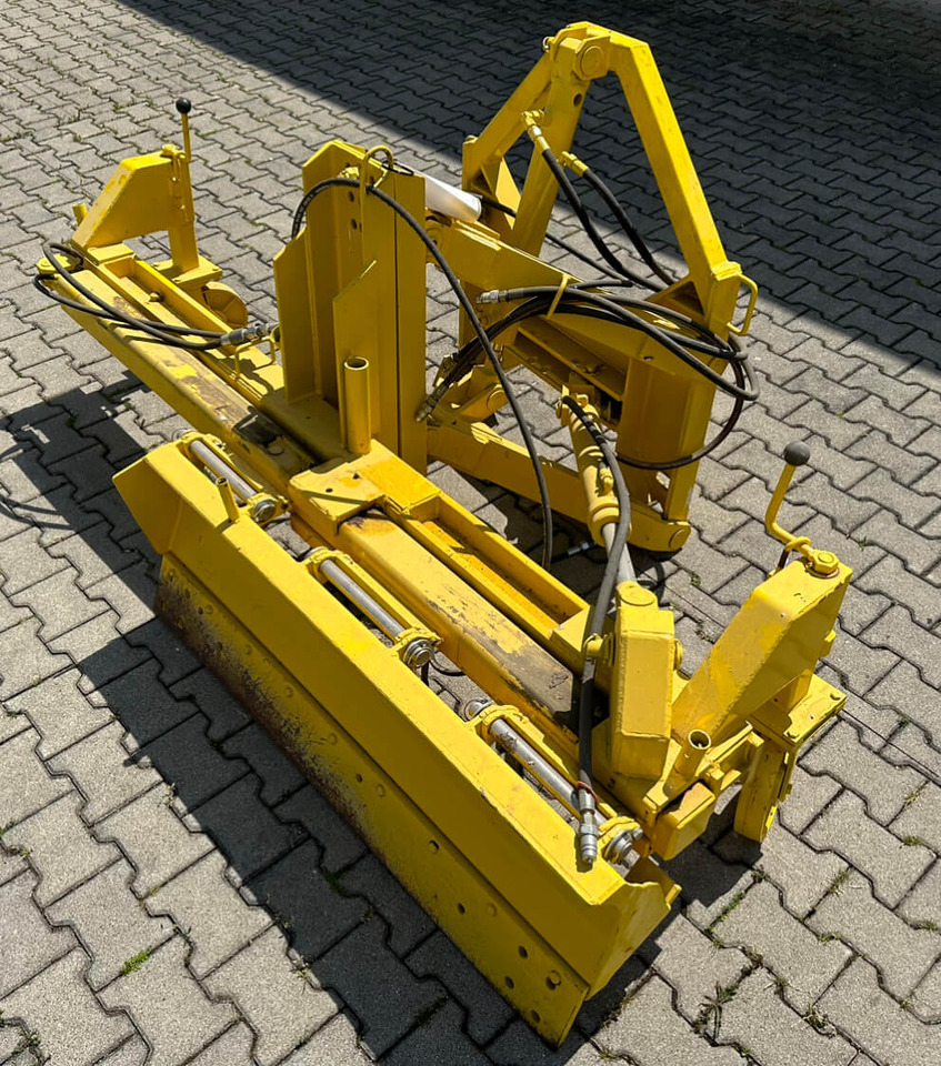 Unimog Frontanbau-Gräder Söder IA02093 - Blade: picture 2 Unimog Frontanbau-Gräder Söder IA02093 - Blade: picture 2