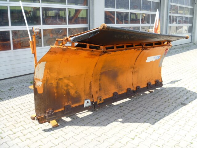 Unimog Schneepflug - Schneeschild Beilhack PV28-3 - Snow plough: picture 1 Unimog Schneepflug - Schneeschild Beilhack PV28-3 - Snow plough: picture 1