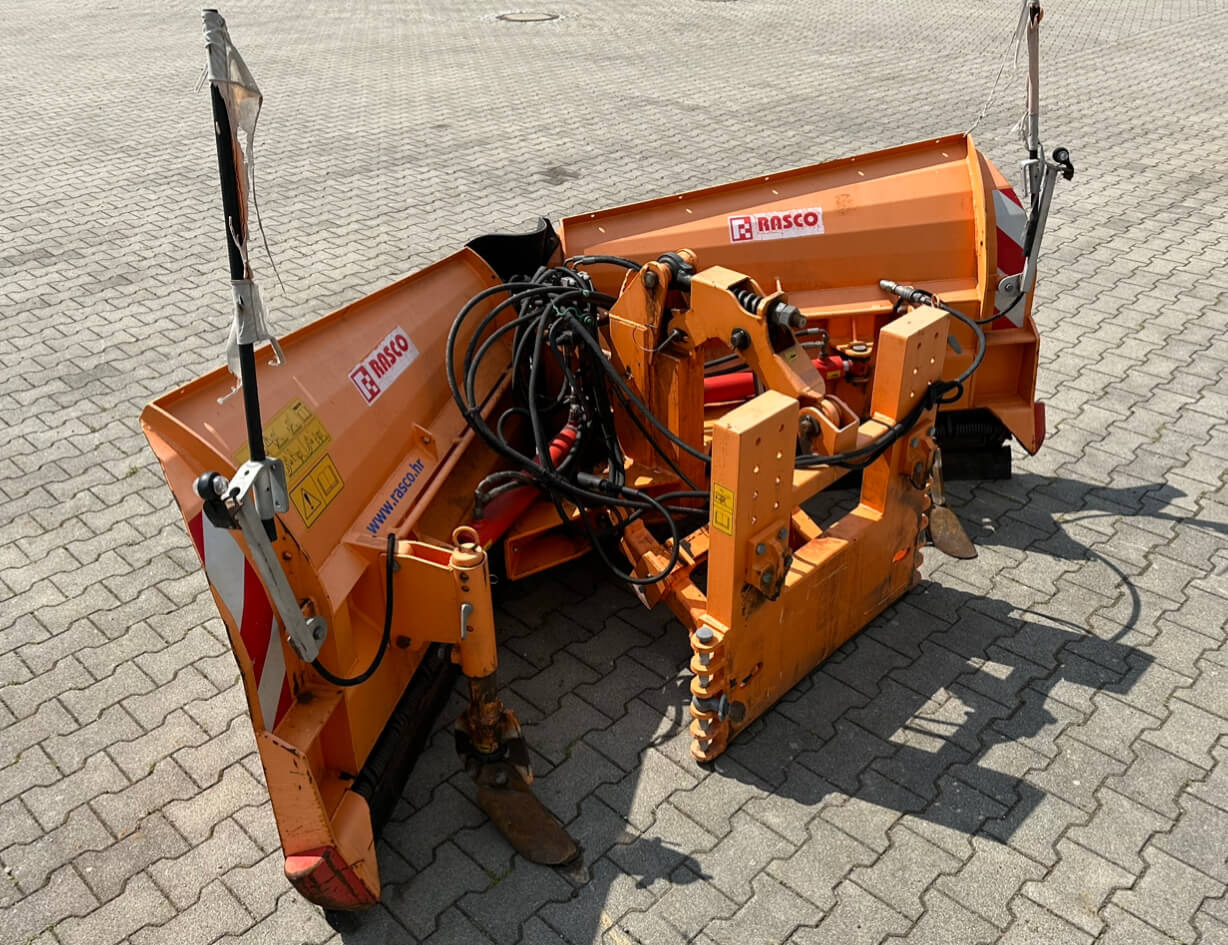 Unimog Schneepflug - Vario Rasco VERTUS 3.2 GB2X3 - Snow plough: picture 4 Unimog Schneepflug - Vario Rasco VERTUS 3.2 GB2X3 - Snow plough: picture 4