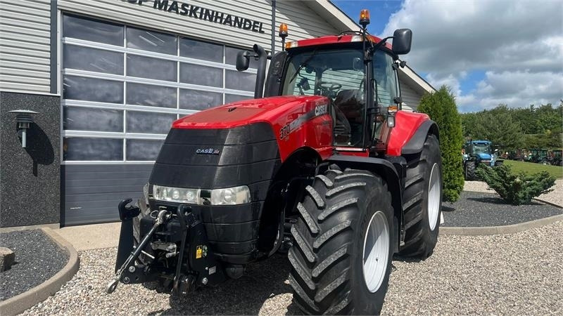Farm tractor Case IH Magnum 370 CVX Med fronlift: picture 14