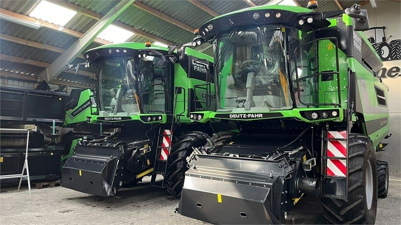 Deutz-fahr 7206 With 24feed - 7.2m header. New and unused Com - Combine harvester: picture 1 Deutz-fahr 7206 With 24feed - 7.2m header. New and unused Com - Combine harvester: picture 1