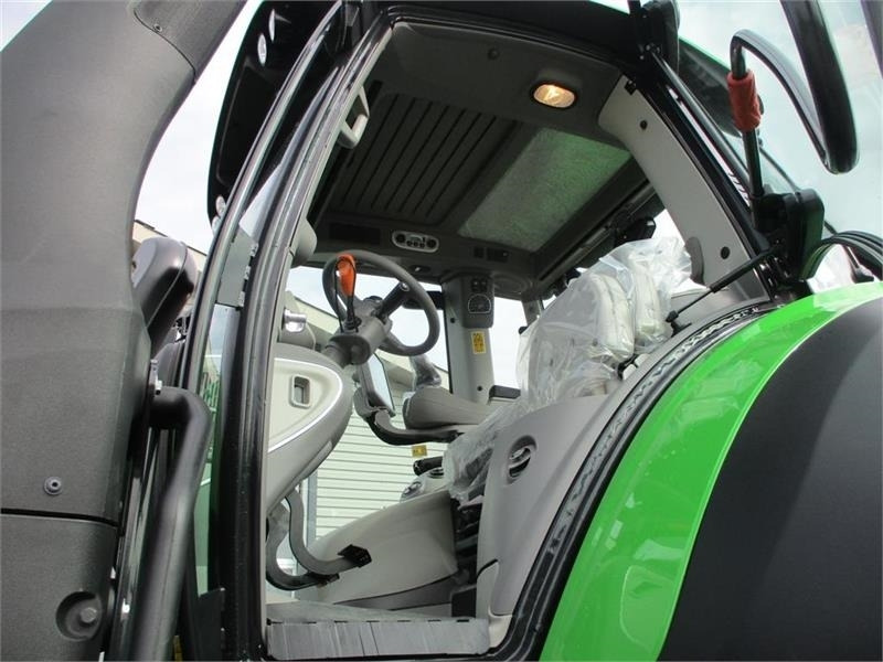 Deutz-fahr 9340 TTV New and unused tractor - Farm tractor: picture 5 Deutz-fahr 9340 TTV New and unused tractor - Farm tractor: picture 5