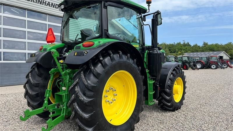 Farm tractor John Deere 6135R Krybegear, frontlift, TLS Affjedret foraksel: picture 13