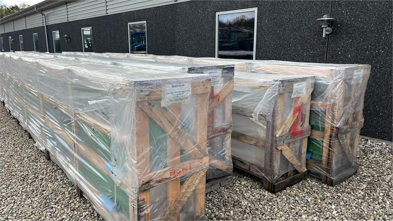 John Deere 9150mm bord til John Deere 630R skærebord. Raps fo - Combine harvester: picture 4 John Deere 9150mm bord til John Deere 630R skærebord. Raps fo - Combine harvester: picture 4