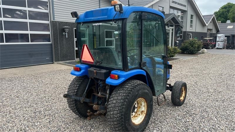 Farm tractor New Holland TC35DA: picture 15