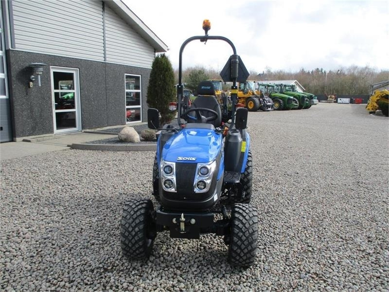 Solis H26 HST Garden Pro Dæk - Municipal tractor: picture 4 Solis H26 HST Garden Pro Dæk - Municipal tractor: picture 4