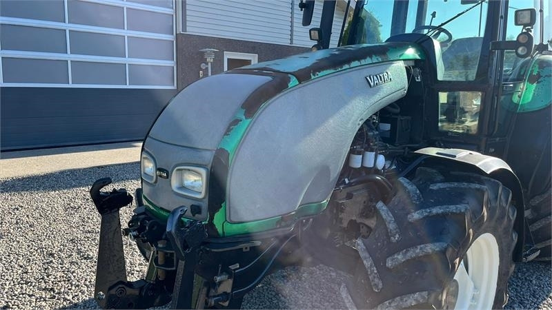 Valtra T130 med 3.5ton frontlift - Farm tractor: picture 4 Valtra T130 med 3.5ton frontlift - Farm tractor: picture 4