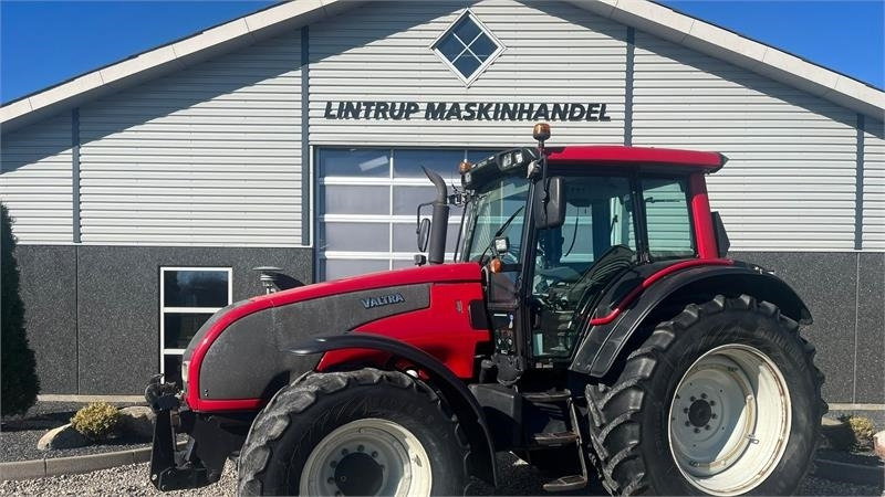 Valtra T171 Frontlift og fuld affjedring - Farm tractor: picture 1 Valtra T171 Frontlift og fuld affjedring - Farm tractor: picture 1