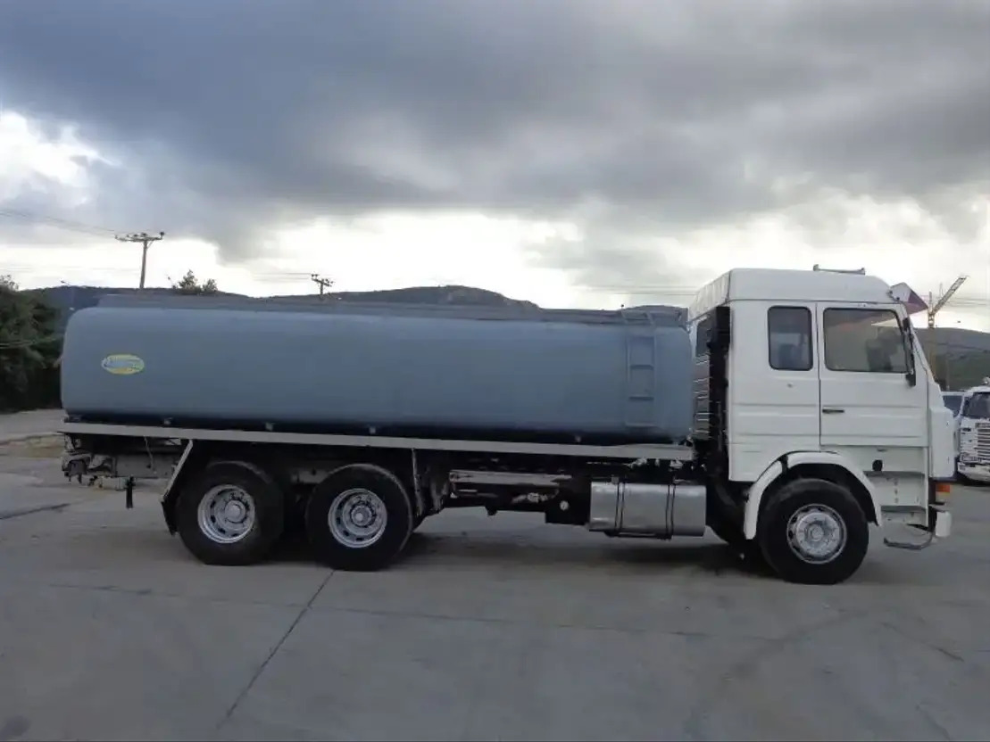 Tank truck Scania R143-470 V8 Scania R143HL .470 6X2 Diesel/OIL Tank: picture 6 Tank truck Scania R143-470 V8 Scania R143HL .470 6X2 Diesel/OIL Tank: picture 6