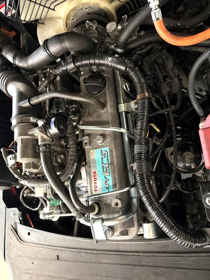 Toyota 10913 - 02-8FGJF35 - LPG forklift: picture 5 Toyota 10913 - 02-8FGJF35 - LPG forklift: picture 5