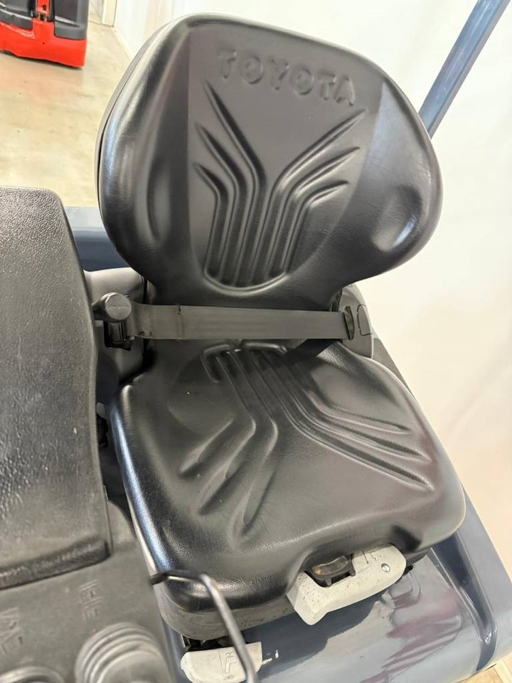 Toyota 10991 - 7FBEST15  - Electric forklift: picture 5 Toyota 10991 - 7FBEST15  - Electric forklift: picture 5