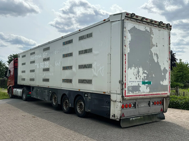 Berdex NO BERDEX HMK 4 stock livestock trailer SPF - Livestock semi-trailer: picture 4 Berdex NO BERDEX HMK 4 stock livestock trailer SPF - Livestock semi-trailer: picture 4