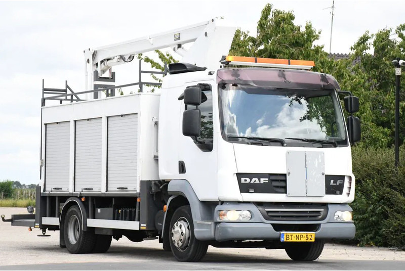 DAF LF 45.160 ARBEITSBUHNE/SKYWORKER/HOOGWERKER!!EURO4!! CUSTERS!! - Truck: picture 2 DAF LF 45.160 ARBEITSBUHNE/SKYWORKER/HOOGWERKER!!EURO4!! CUSTERS!! - Truck: picture 2