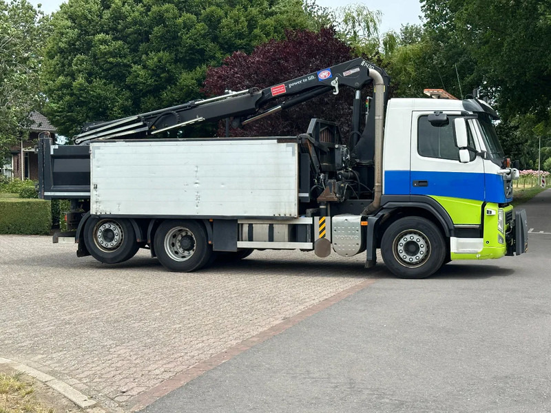 Volvo FM 330 186dkm! !!6X2!!Kraan/KIPPER!!RADIO REMOTE! EX-GEMEENTE/KOMMUNAL! - Tipper, Crane truck: picture 5 Volvo FM 330 186dkm! !!6X2!!Kraan/KIPPER!!RADIO REMOTE! EX-GEMEENTE/KOMMUNAL! - Tipper, Crane truck: picture 5
