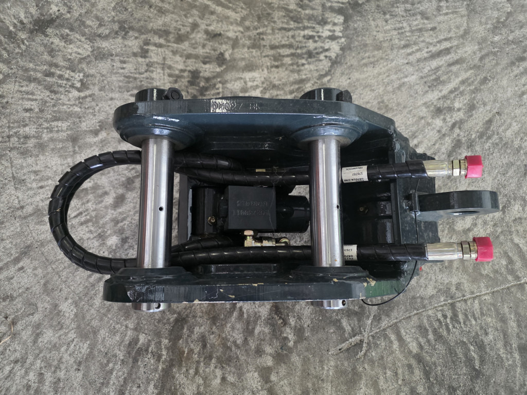 Case 31MK-90210Cg - 31MK-90210CG - Quick coupler for Construction machinery: picture 2 Case 31MK-90210Cg - 31MK-90210CG - Quick coupler for Construction machinery: picture 2