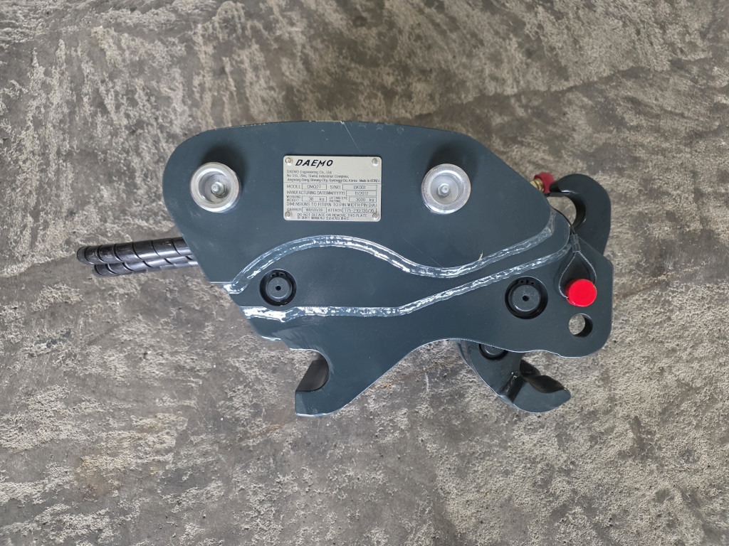 Case 32MK-95110CG - 31MK-90210CG - Quick coupler for Construction machinery: picture 1 Case 32MK-95110CG - 31MK-90210CG - Quick coupler for Construction machinery: picture 1