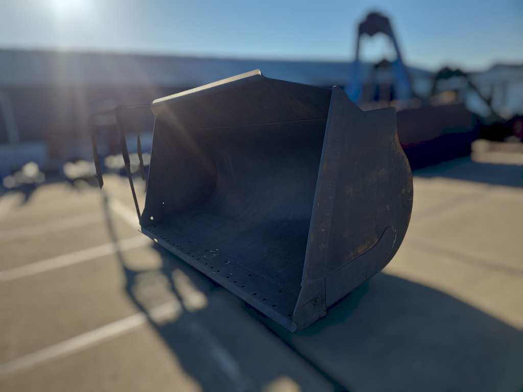 Case 84513282 - Loader bucket: picture 4 Case 84513282 - Loader bucket: picture 4