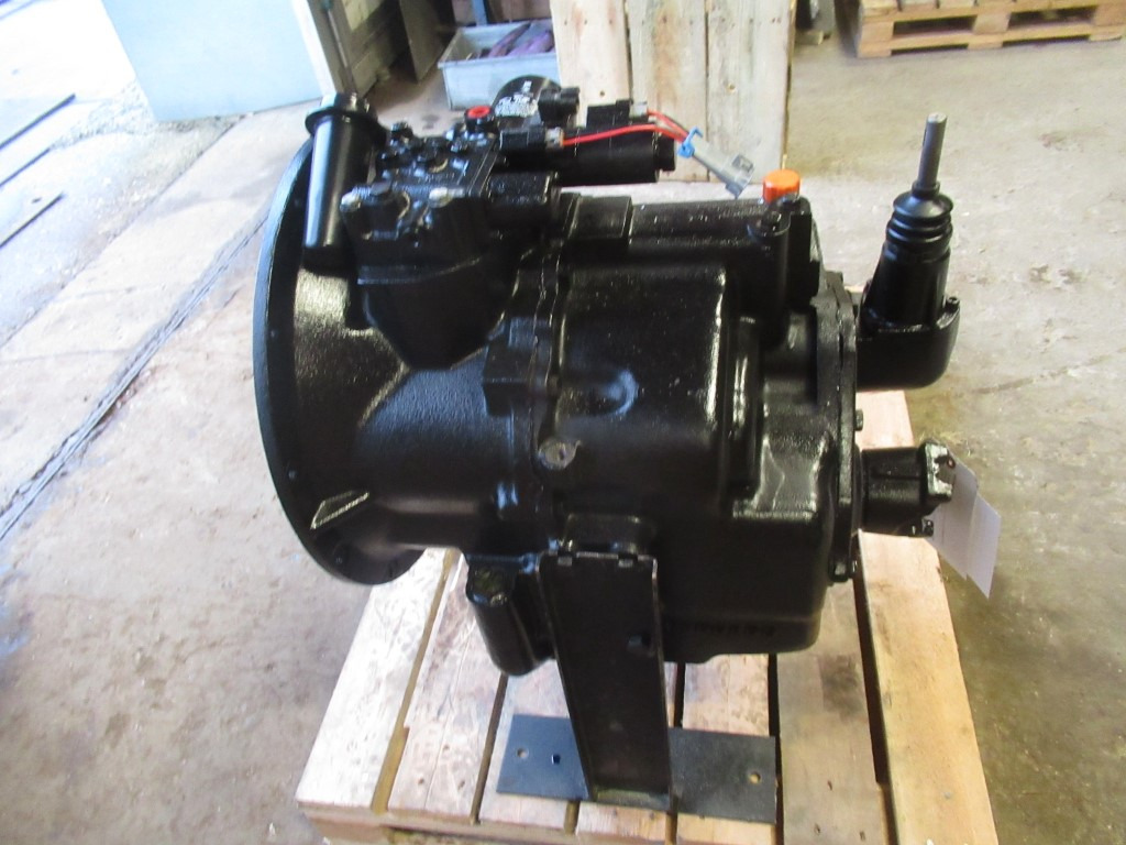 Gearbox for Construction machinery Case 87396486R - 445019A1R: picture 8