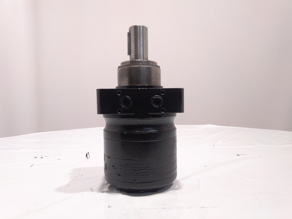 Caterpillar 1702173 - Hydraulic motor for Construction machinery: picture 2 Caterpillar 1702173 - Hydraulic motor for Construction machinery: picture 2