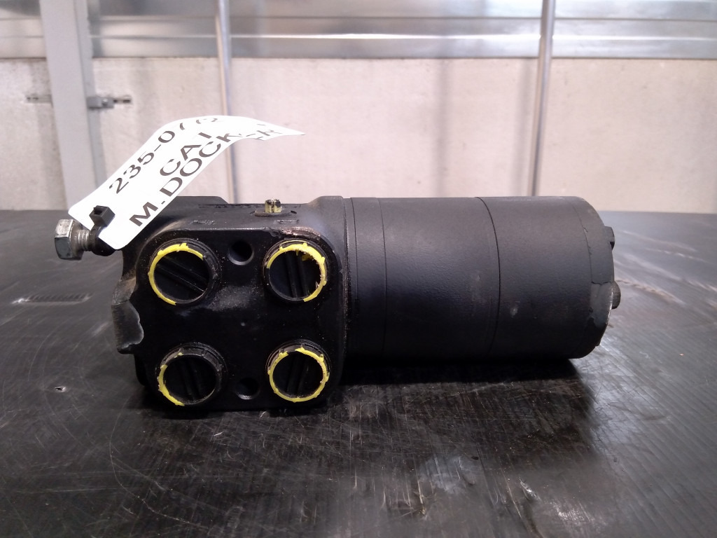 Caterpillar 2350772 - Hydraulic motor for Construction machinery: picture 1 Caterpillar 2350772 - Hydraulic motor for Construction machinery: picture 1