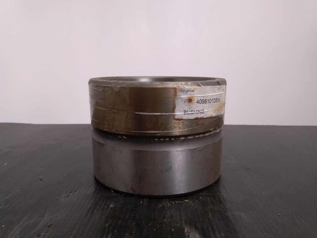 Hitachi 4098101 - - Piston/ Ring/ Bushing for Construction machinery: picture 1 Hitachi 4098101 - - Piston/ Ring/ Bushing for Construction machinery: picture 1