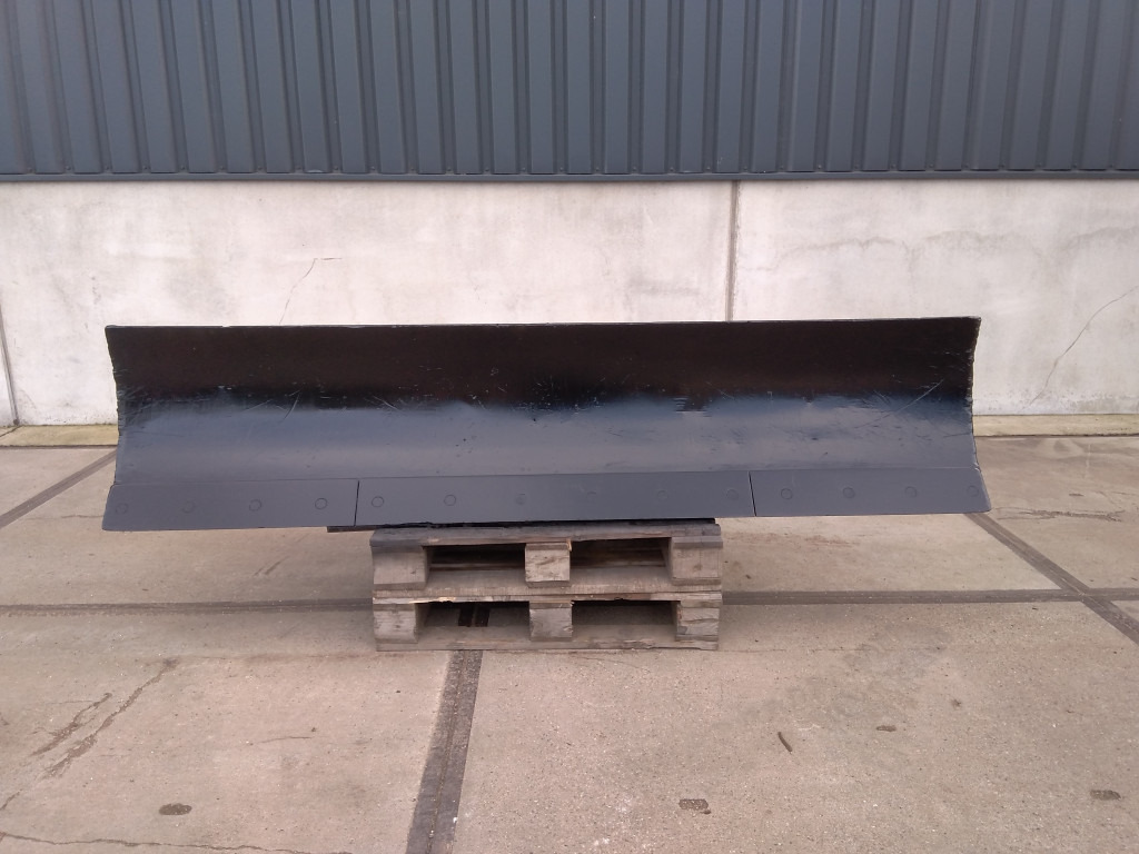 Hitachi 7041539 - 5007999 - Blade for Construction machinery: picture 1 Hitachi 7041539 - 5007999 - Blade for Construction machinery: picture 1