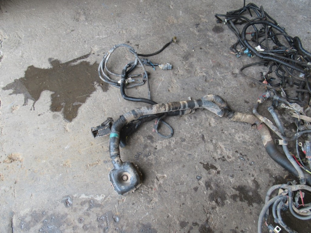 Hitachi YA00018383 - Cables/ Wire harness for Construction machinery: picture 4 Hitachi YA00018383 - Cables/ Wire harness for Construction machinery: picture 4