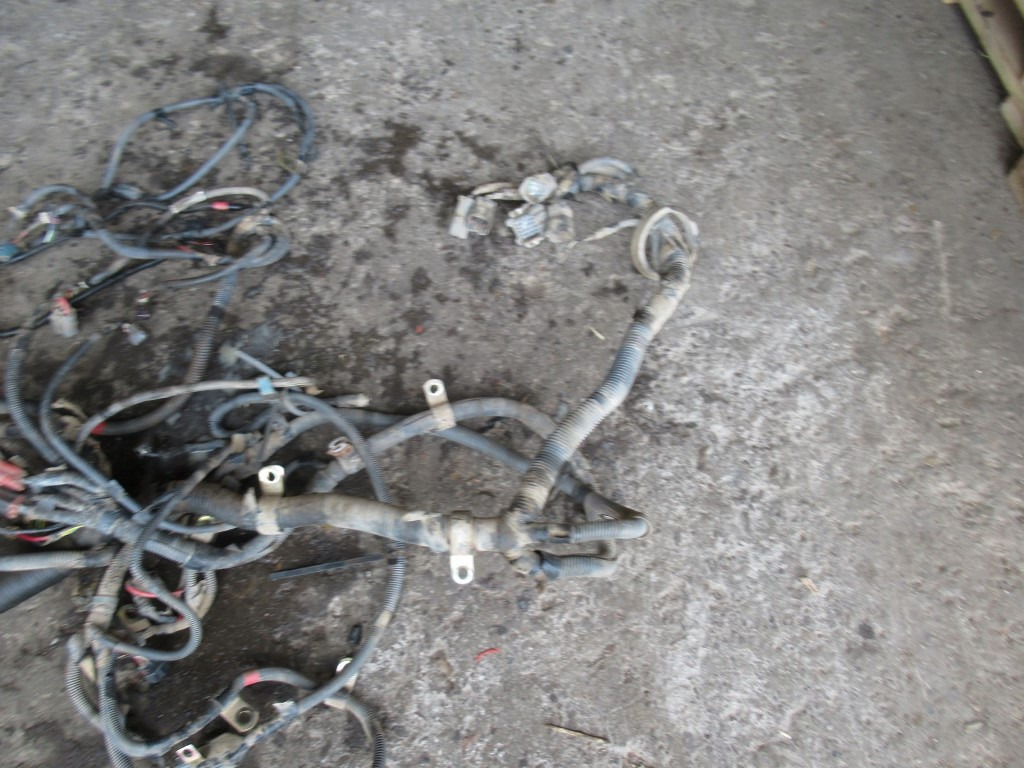 Hitachi YA00018383 - Cables/ Wire harness for Construction machinery: picture 2 Hitachi YA00018383 - Cables/ Wire harness for Construction machinery: picture 2