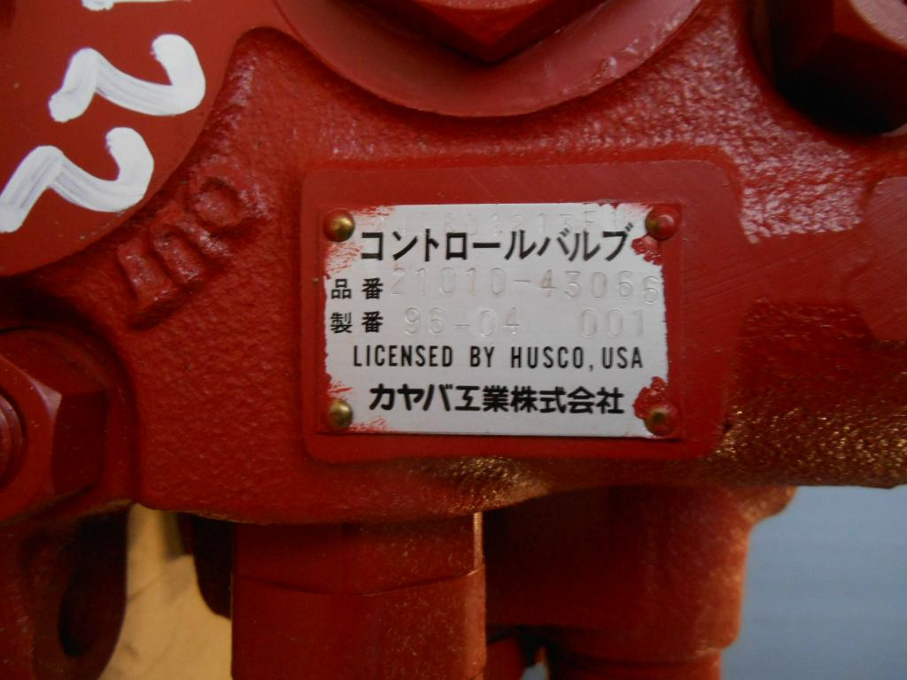 Kobelco 2436U1213F1 - 21010-43066 - Hydraulic valve for Construction machinery: picture 1 Kobelco 2436U1213F1 - 21010-43066 - Hydraulic valve for Construction machinery: picture 1