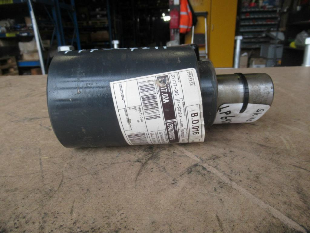 Kobelco LP64D00003F6 - Track roller for Construction machinery: picture 1 Kobelco LP64D00003F6 - Track roller for Construction machinery: picture 1