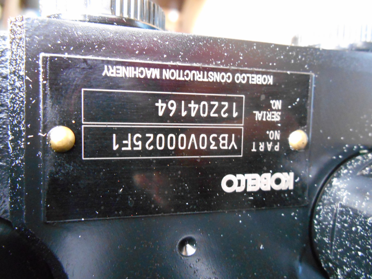 Kobelco YB30V00025F1 - Hydraulic valve for Construction machinery: picture 1 Kobelco YB30V00025F1 - Hydraulic valve for Construction machinery: picture 1