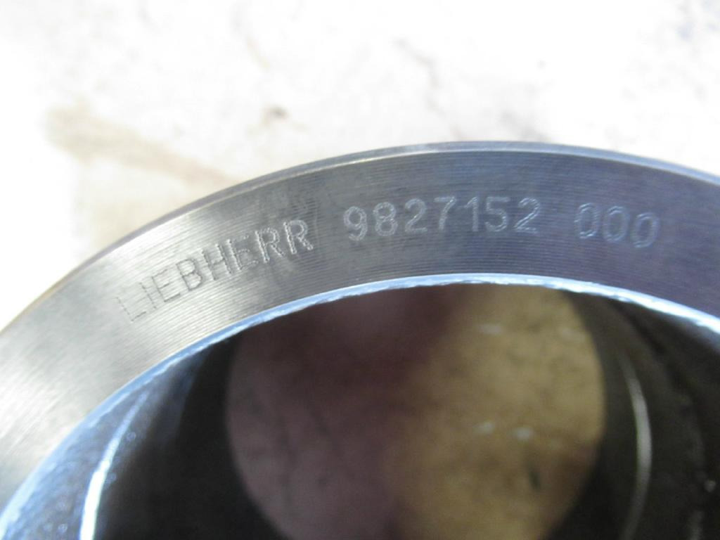 Liebherr 9827152 000 - - Piston/ Ring/ Bushing for Construction machinery: picture 3 Liebherr 9827152 000 - - Piston/ Ring/ Bushing for Construction machinery: picture 3