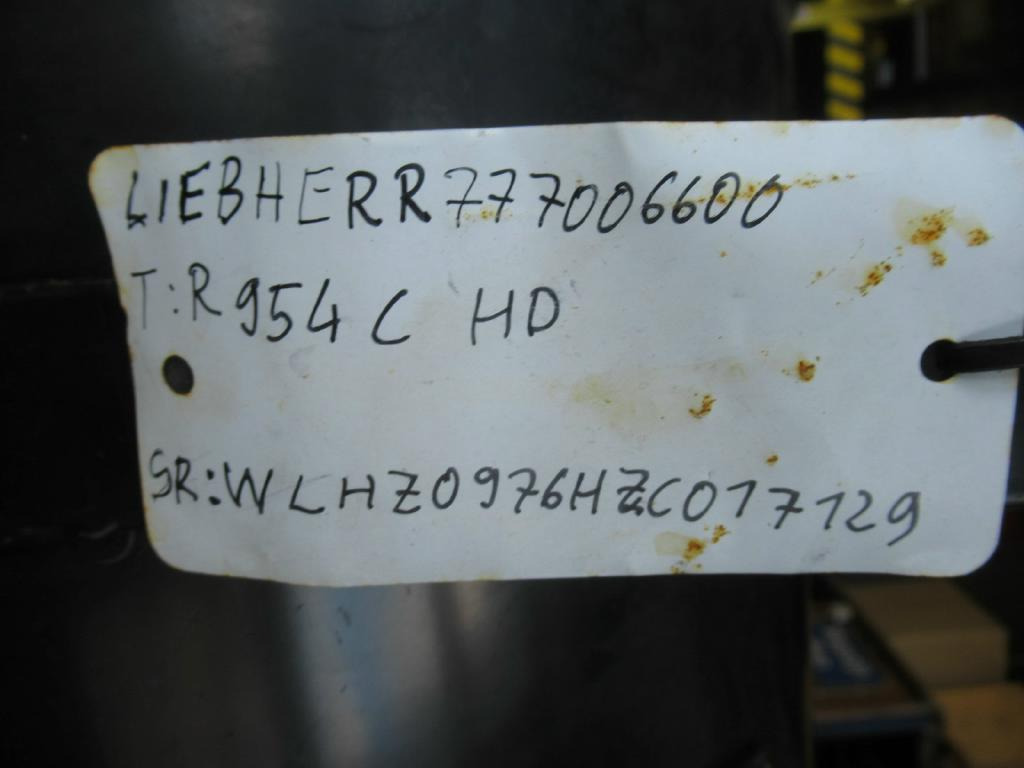 Liebherr R954C HD - - Air filter for Construction machinery: picture 5 Liebherr R954C HD - - Air filter for Construction machinery: picture 5