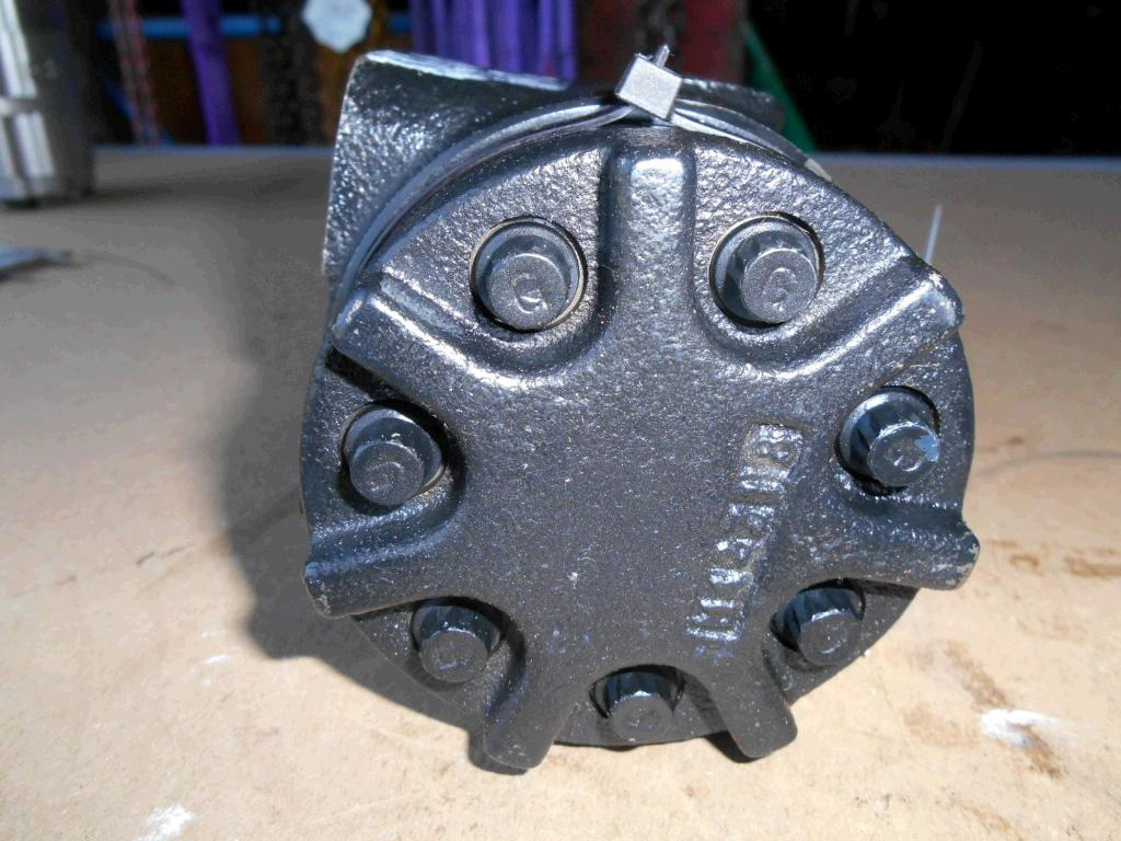 New Holland 4403248 - 4229316 - Hydraulic motor for Construction machinery: picture 3 New Holland 4403248 - 4229316 - Hydraulic motor for Construction machinery: picture 3