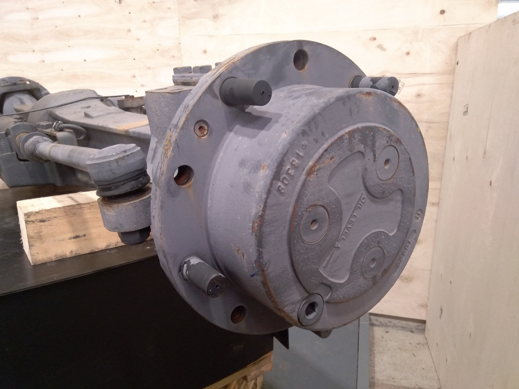 New Holland 87674863 - 85821298 - Front axle for Construction machinery: picture 3 New Holland 87674863 - 85821298 - Front axle for Construction machinery: picture 3