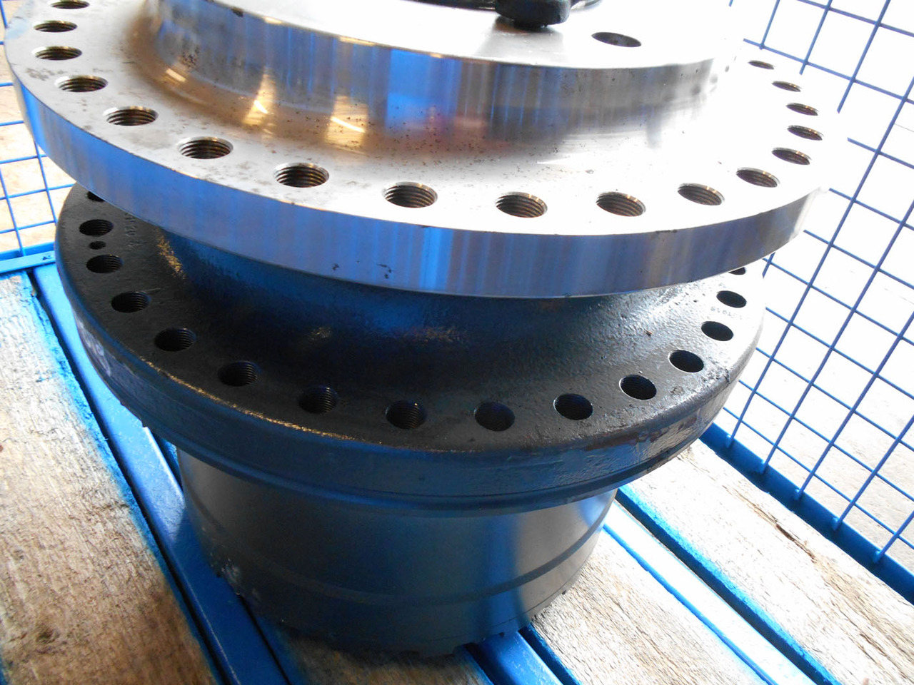 Sennebogen 2246968 - Final drive for Construction machinery: picture 3 Sennebogen 2246968 - Final drive for Construction machinery: picture 3