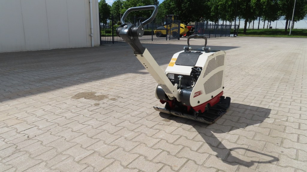 Dynapac DRP 25 D - Vibratory plate: picture 2 Dynapac DRP 25 D - Vibratory plate: picture 2