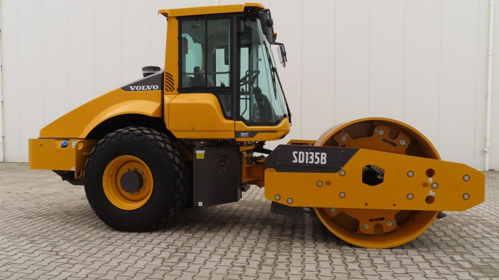 Volvo SD 135 B - Compactor: picture 1 Volvo SD 135 B - Compactor: picture 1