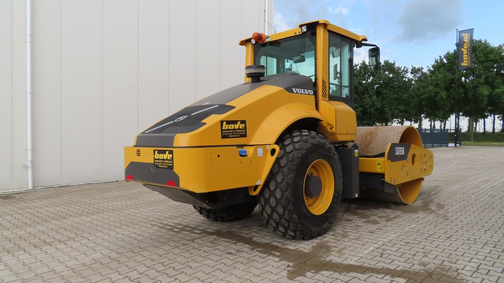 Volvo SD 135 B - Compactor: picture 2 Volvo SD 135 B - Compactor: picture 2
