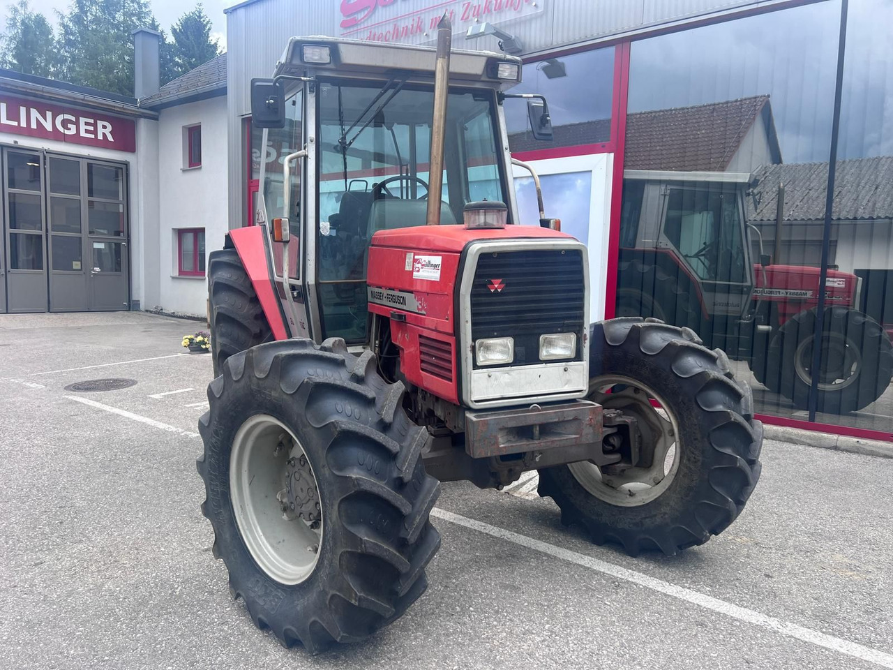 Massey Ferguson 3065-4 Super - Farm tractor: picture 1 Massey Ferguson 3065-4 Super - Farm tractor: picture 1