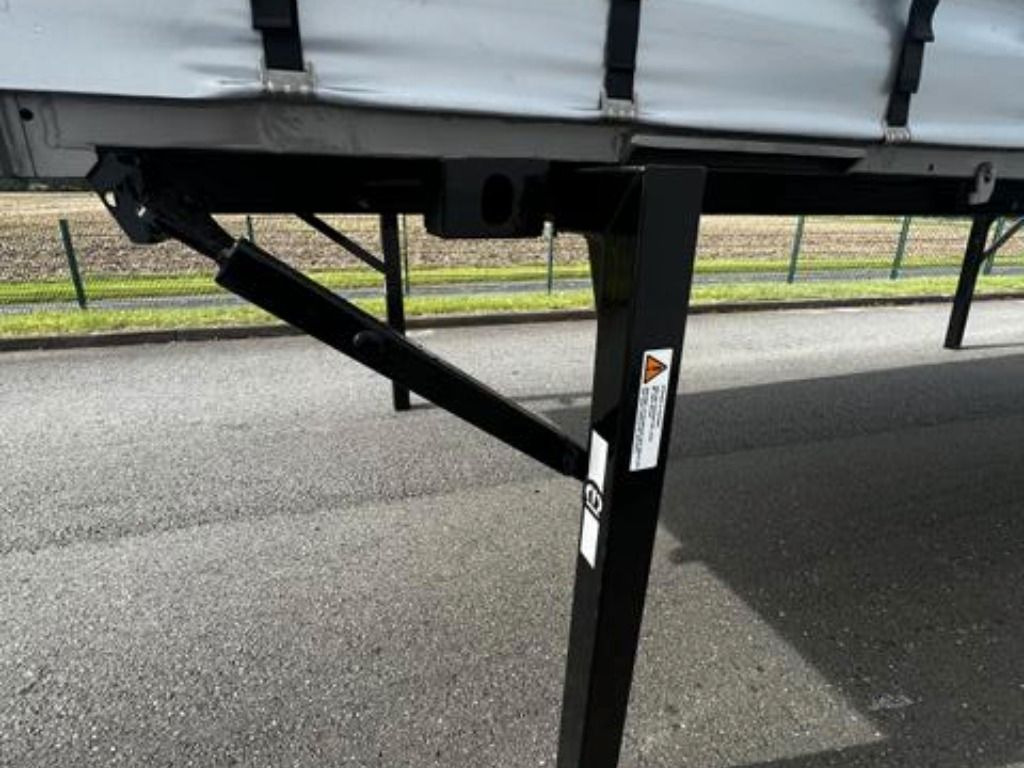 Curtainside swap body Krone Heck mit Portaltüren: picture 7