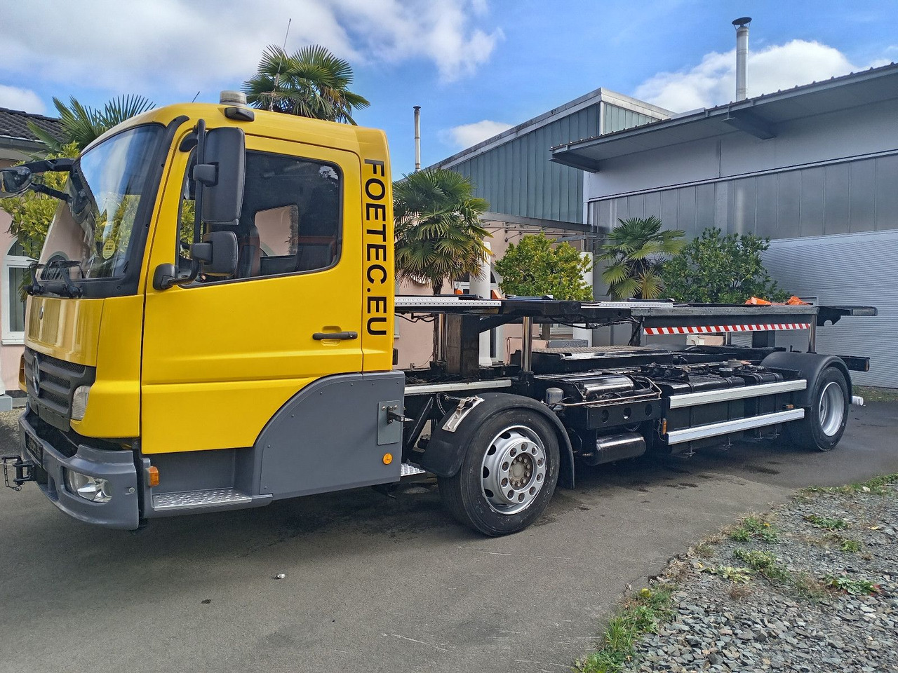 Mercedes-Benz Kamag Wiesel / WBH25 / KB3793 / mit Ganrantie - Container transporter/ Swap body truck: picture 2 Mercedes-Benz Kamag Wiesel / WBH25 / KB3793 / mit Ganrantie - Container transporter/ Swap body truck: picture 2