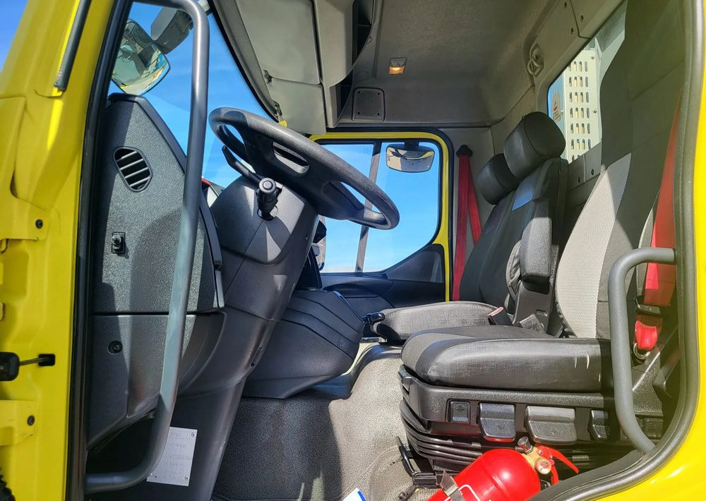 Garbage truck Renault D19 EURO 6: picture 11