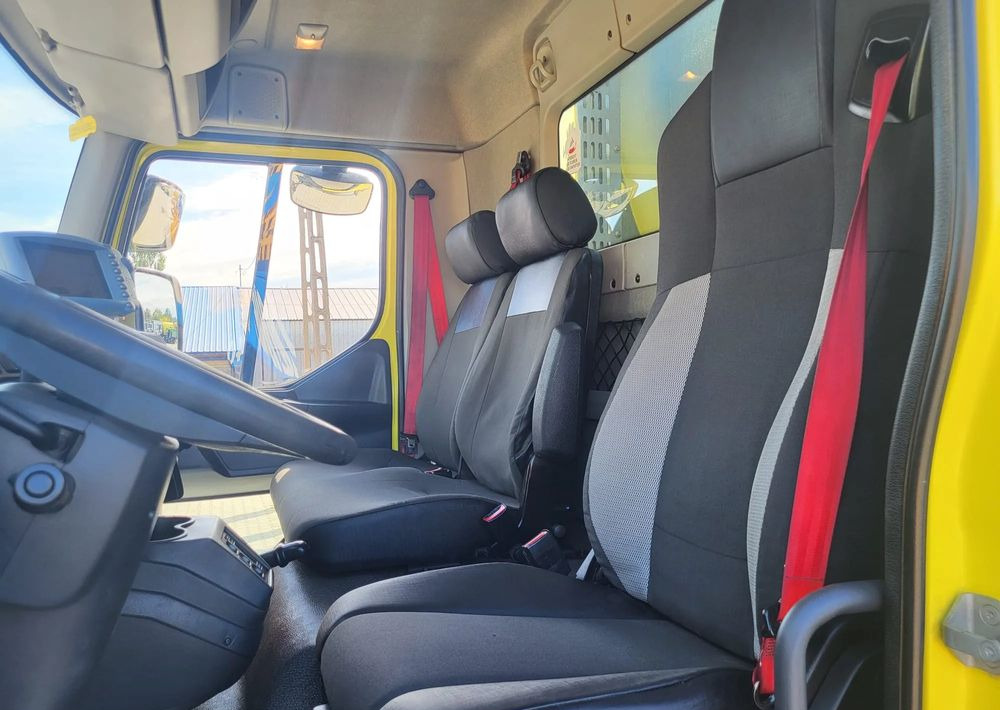 Garbage truck Renault D19 EURO 6: picture 13