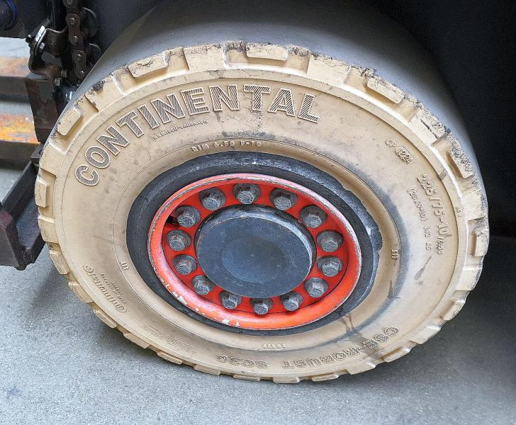 Linde H 25 T EVO 392-02 - LPG forklift: picture 5 Linde H 25 T EVO 392-02 - LPG forklift: picture 5