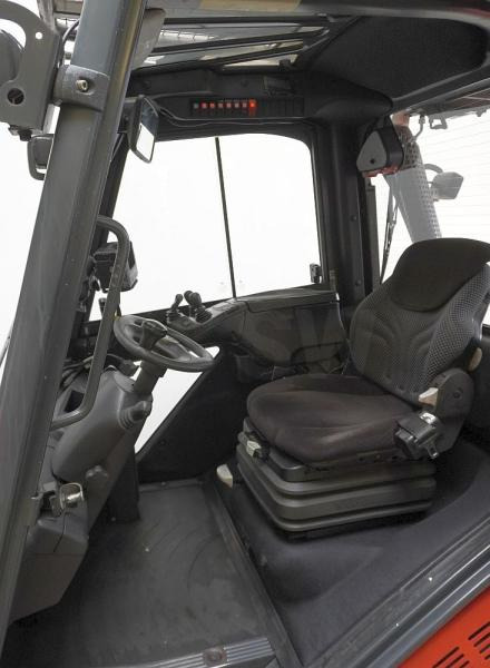 Linde H 35 D (3B) EVO 393-02 - Diesel forklift: picture 3 Linde H 35 D (3B) EVO 393-02 - Diesel forklift: picture 3