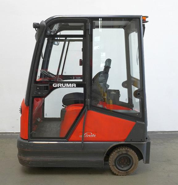Linde P 60 Z 126 - Tow tractor: picture 4 Linde P 60 Z 126 - Tow tractor: picture 4