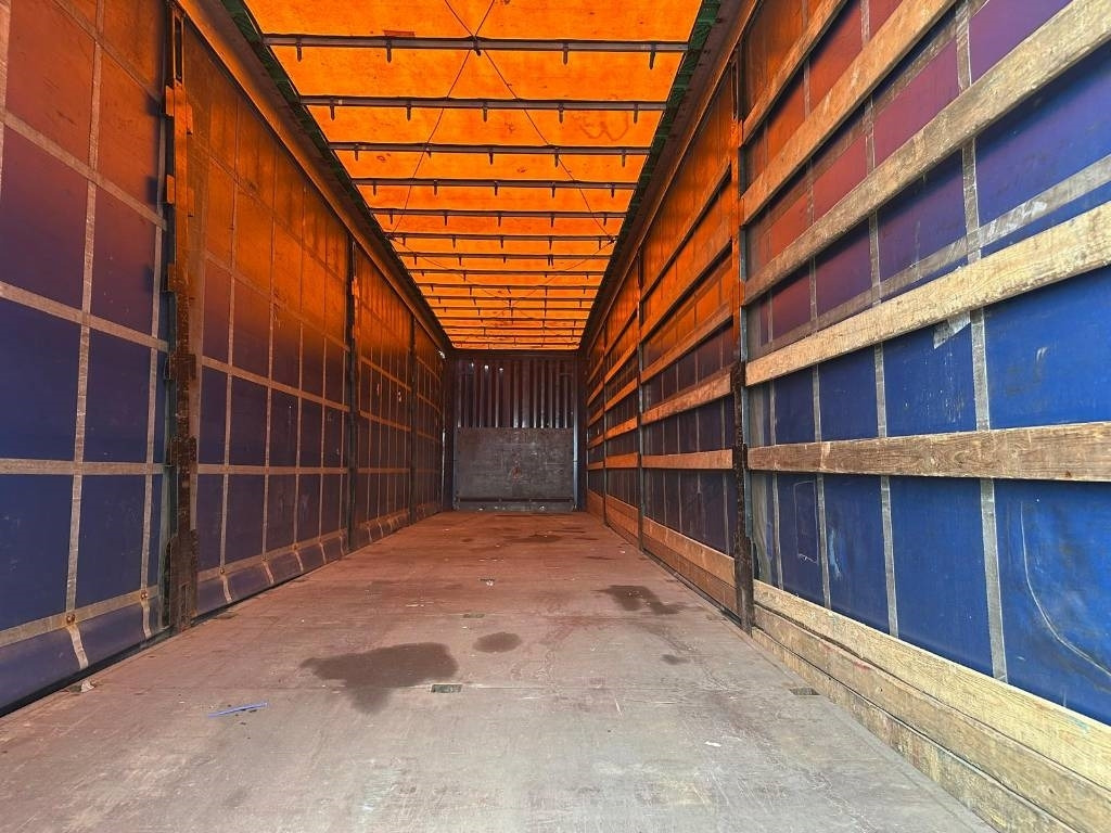 Krone SD 1365 - Curtainsider semi-trailer: picture 3 Krone SD 1365 - Curtainsider semi-trailer: picture 3