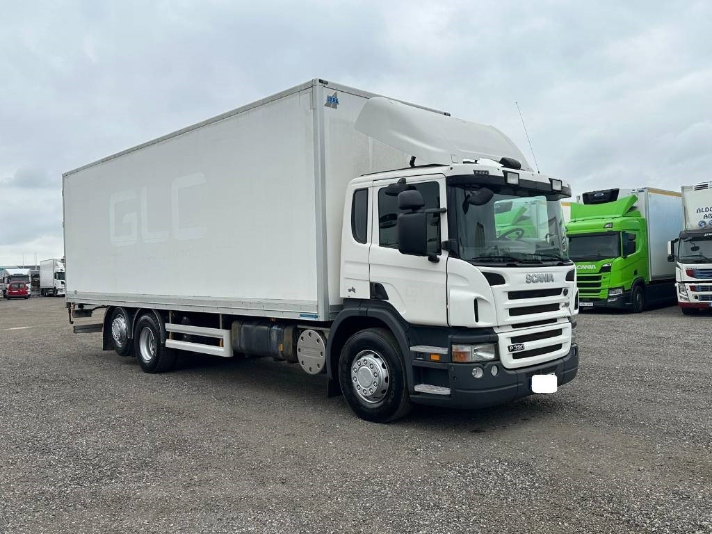 Scania P320LB6X2*4MNB serie 9057 - Box truck: picture 3 Scania P320LB6X2*4MNB serie 9057 - Box truck: picture 3